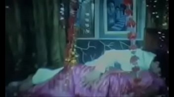 Вагинально-анальная долбежка на кровати с русской подружкой с заплетенными волосиками